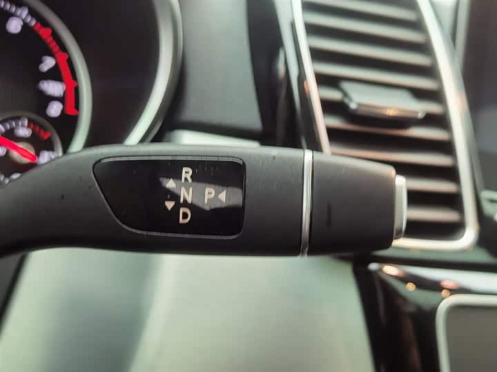 Mercedes-Benz GLE 2018 GLE 320 4 MATIC SUV — фото 13
