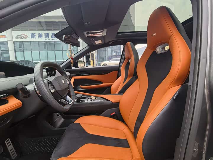 Changan UNI-V 2023 1.5 T — фото 11