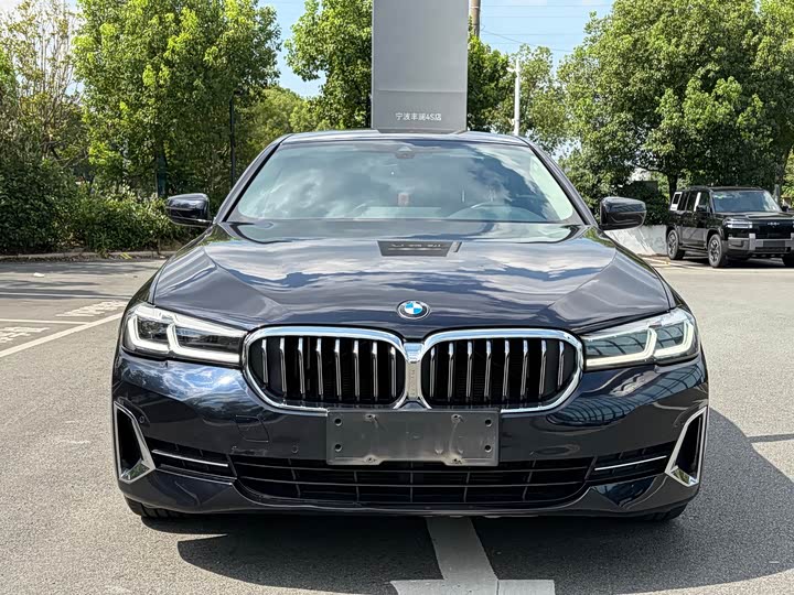 BMW 5 Series 525Li люкс-пакет — фото 2