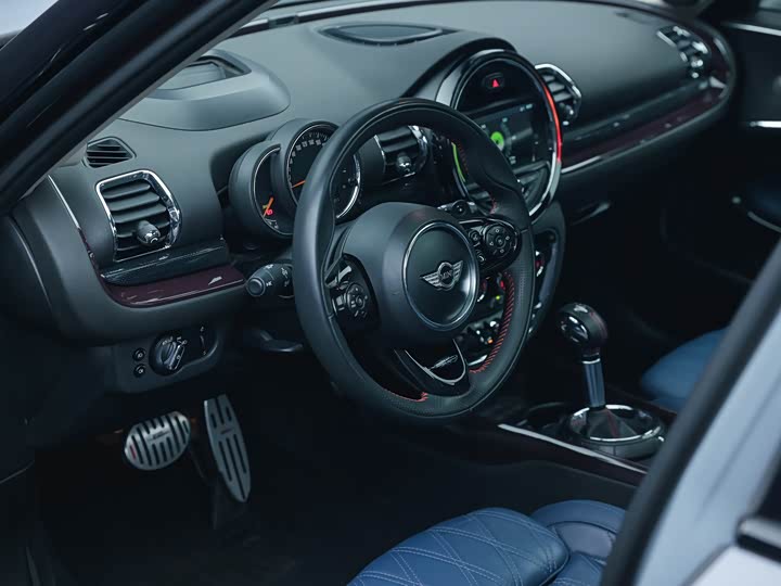MINI Clubman — фото 8