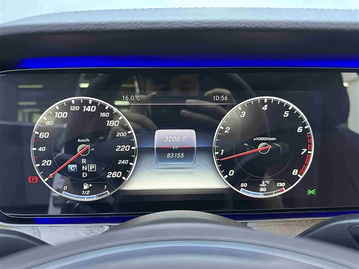Mercedes-Benz E-Class 2016 E 200 L — фото 16