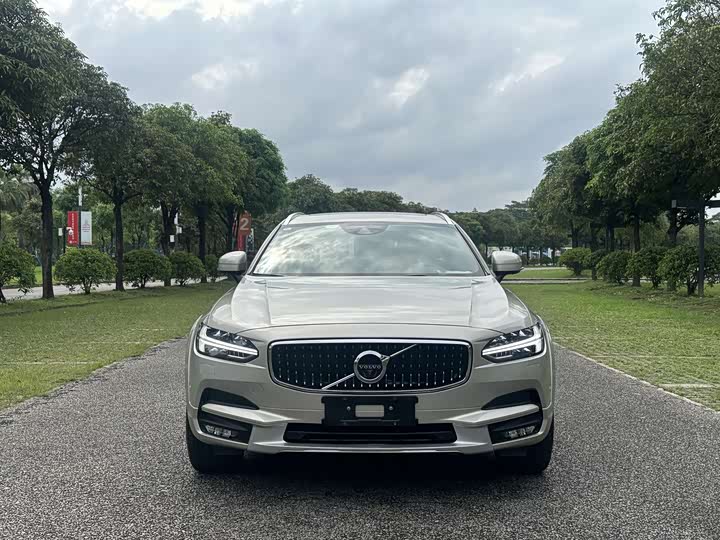 Volvo V90 2019 Cross Country T 5 AWD VI — фото 2