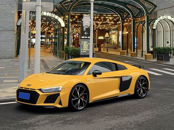 Audi R8 2021 V 10 Coupe performance — фото 1