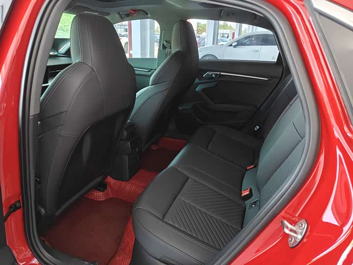 Audi A3 2021 A 3 L Limousine 35 TFSI — фото 6