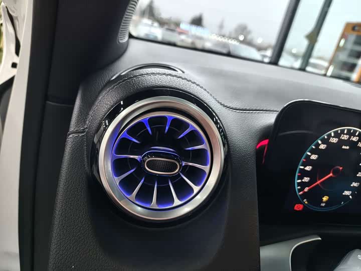 Mercedes-Benz GLB 2022 GLB 220 4 MATIC — фото 10