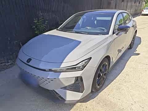 Changan UNI-V 2024 1.5 T Premium — фото 26