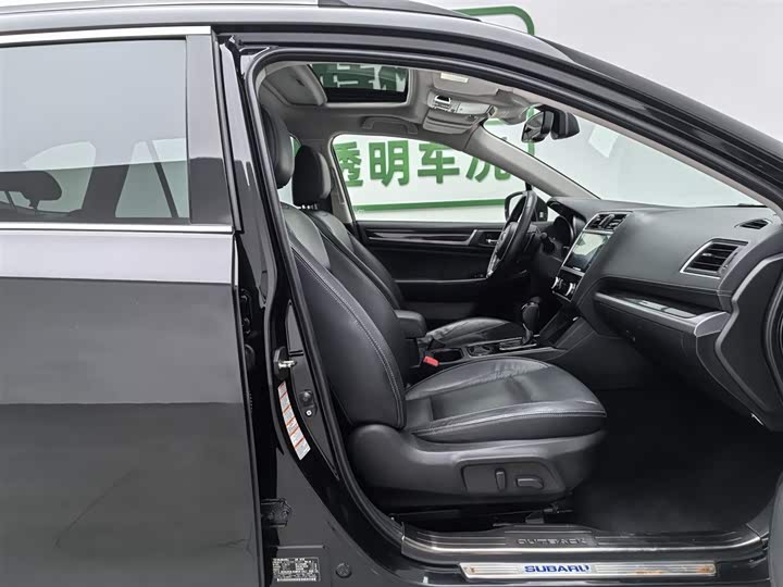 Subaru Outback — фото 23