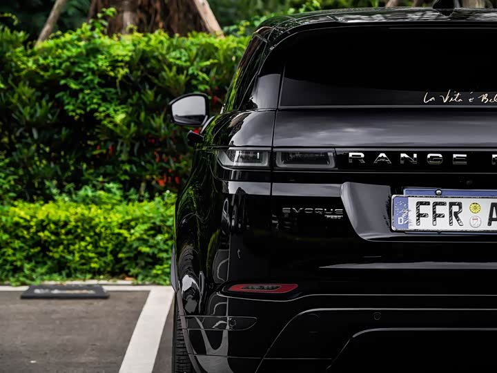 Land Rover Range Rover Evoque — фото 23