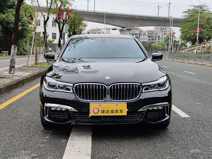 BMW 7-Series 2018 750 Li x Drive M — фото 3
