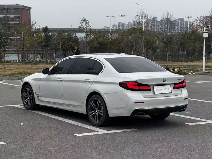 BMW 5-Series 2023 530 Li Leading — фото 2