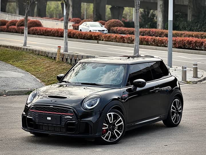 MINI Hatch — фото 1
