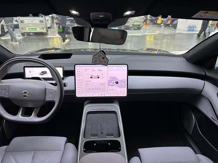 NIO ET5T 2025 75k Wh Touring — фото 14