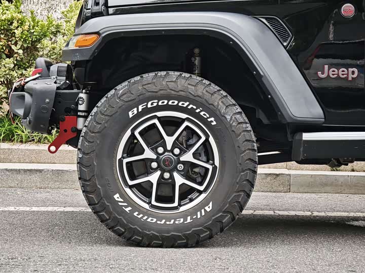 Jeep Wrangler — фото 20