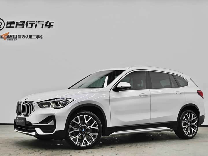 BMW X1 2022 x Drive 25 Li — фото 1