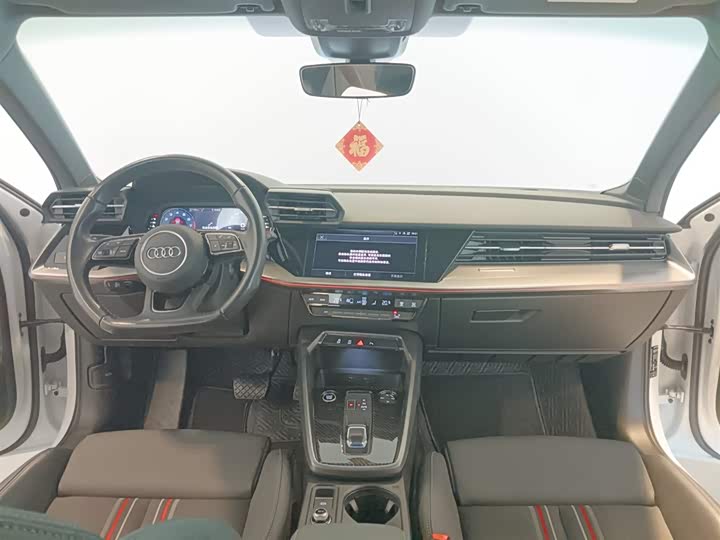Audi A3 2024 Sportback 35 TFSI Sport — фото 6