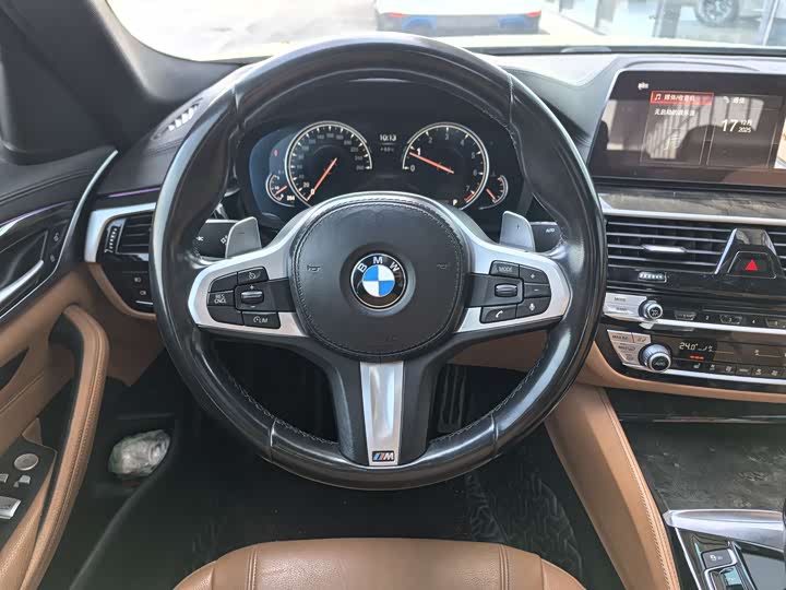 BMW 5-Series 2018 530 Li Leading M — фото 9