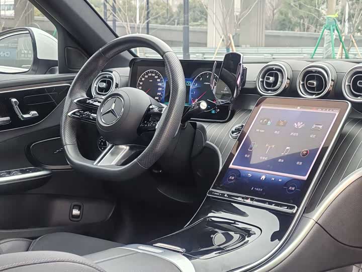 Mercedes-Benz C-Class 2024 C 260 L — фото 12