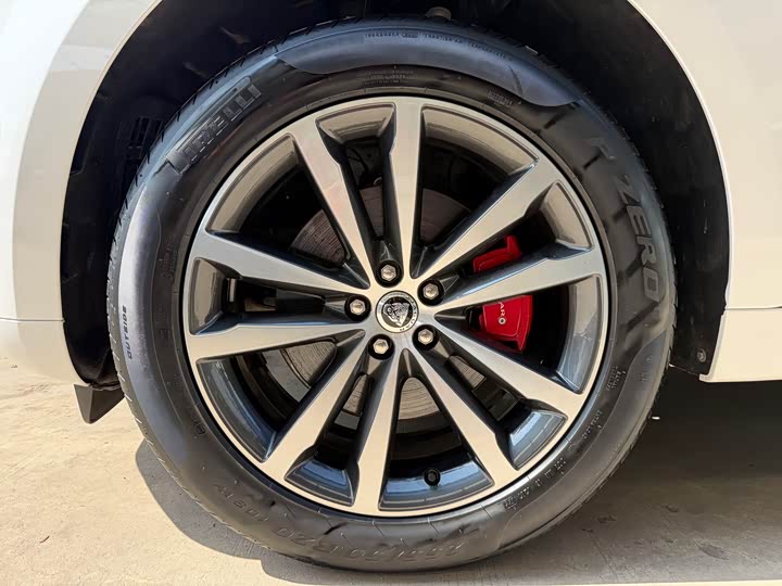 Jaguar F-PACE 2024 P 250 R-Dynamic SE — фото 11