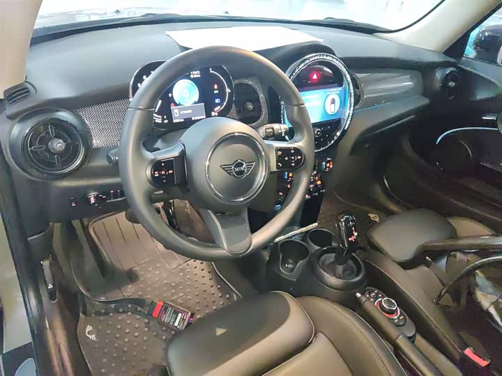 MINI Hatch — фото 12