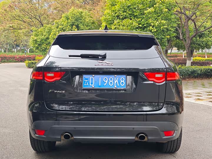 Jaguar F-PACE 2018 2.0 T 4 WDR-Sport — фото 7