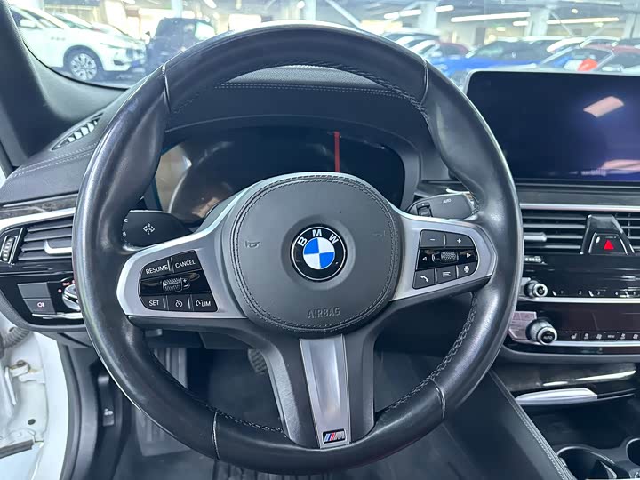 BMW 5 Series 525Li M спортпакет — фото 7