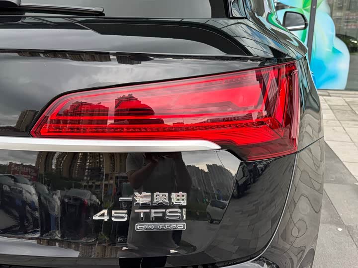 Audi Q5L 40T стиль-динамик — фото 9