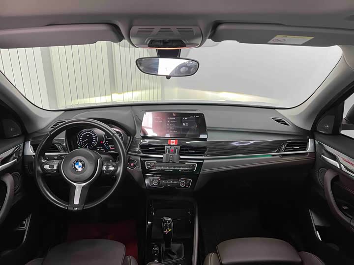 BMW X1 2022 x Drive 25 Li — фото 18