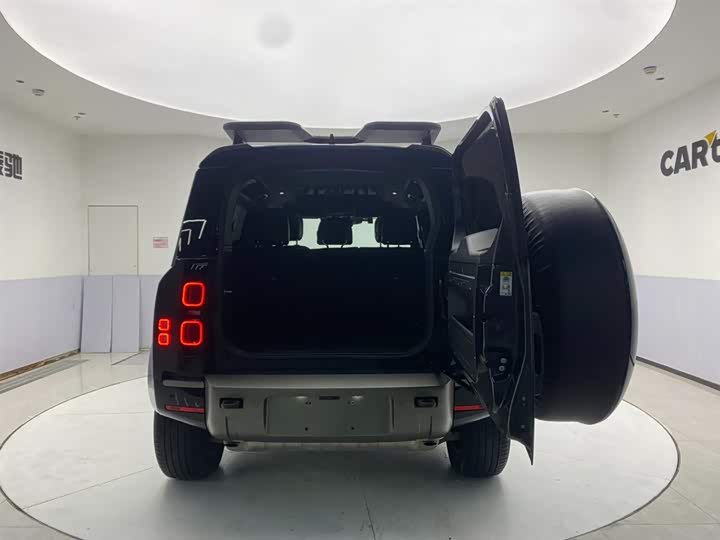 Land Rover Defender — фото 30