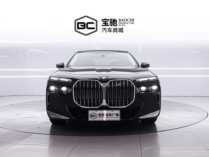BMW 7-Series 2026 740 Li Leading M — фото 2