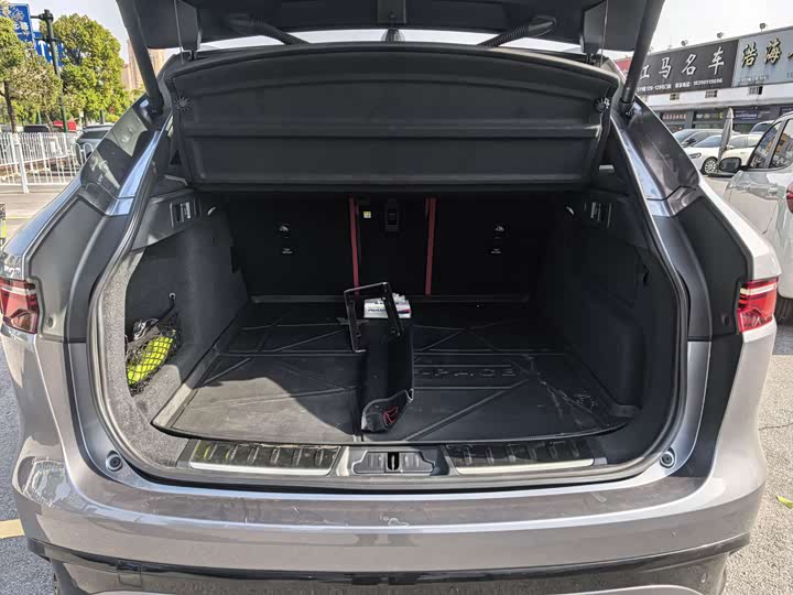 Jaguar F-PACE 2024 P 250 R-Dynamic HSE — фото 16
