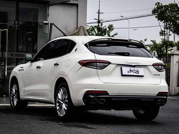 Maserati Levante 2022 3.0 T Modena — фото 8