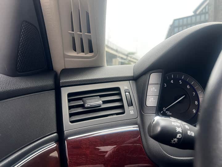 Infiniti Q70 2015 Q 70 L 2.5 L — фото 39