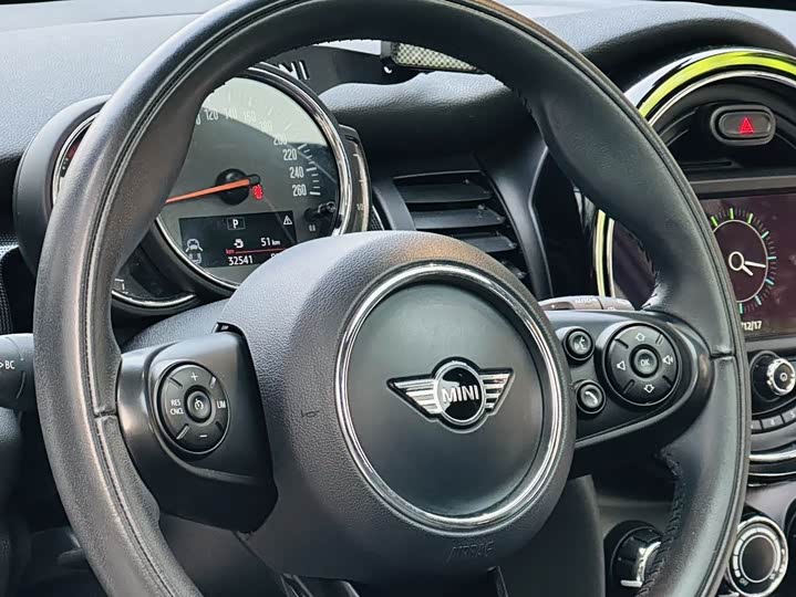 MINI Hatch — фото 10