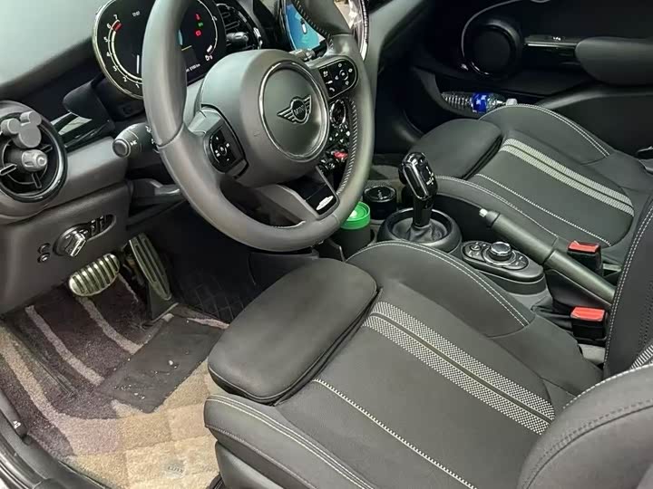 MINI Hatch — фото 13