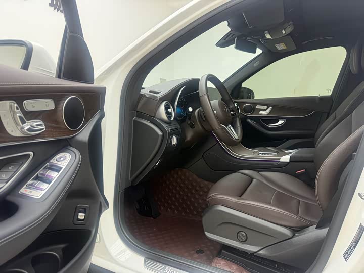 Mercedes-Benz GLC 2021 GLC 260 L 4 MATIC Luxury — фото 15