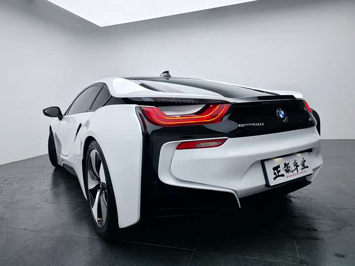 BMW i8 2014 Standard — фото 20
