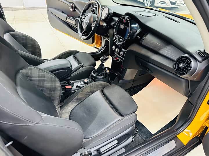 MINI Hatch — фото 18