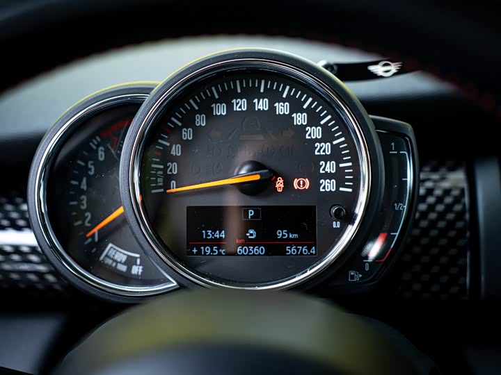 MINI Hatch — фото 13