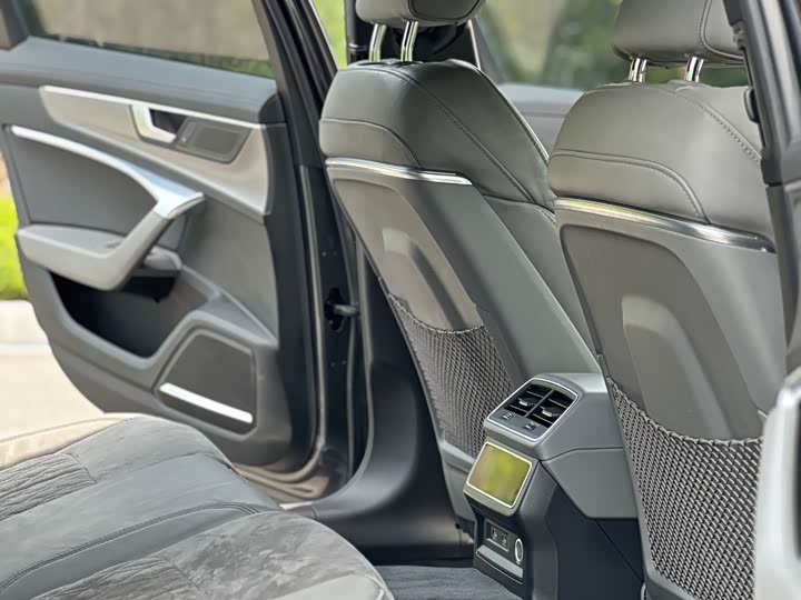 Audi A6L 2020 55 TFSI quattro — фото 5