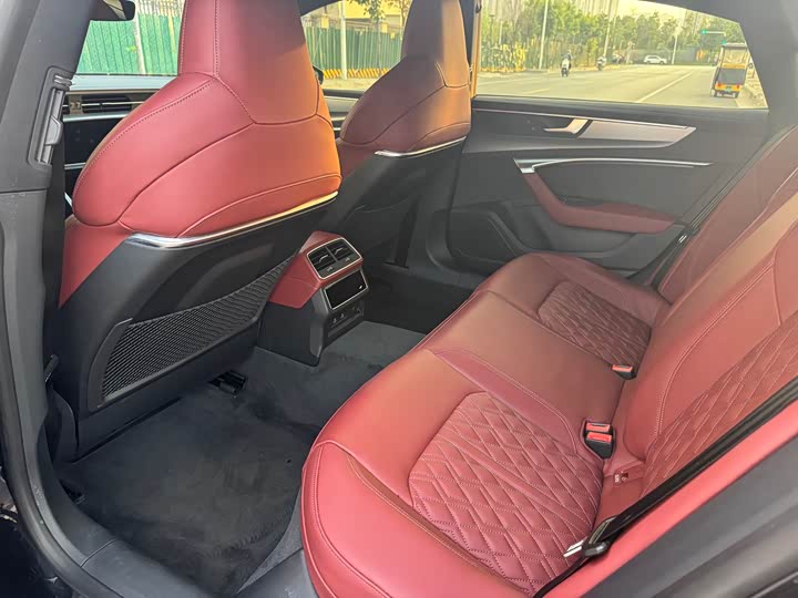 Audi A7L 2023 45 TFSI quattro S-line — фото 5