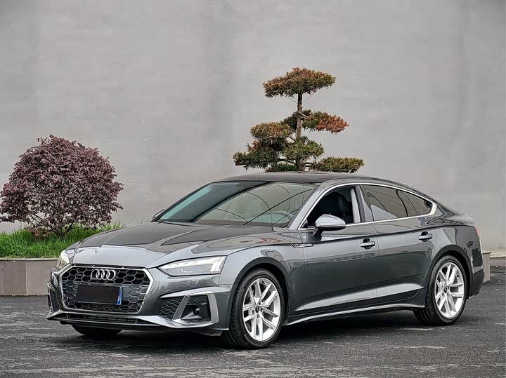 Audi A5 2024 Sportback 40 TFSI — фото 3