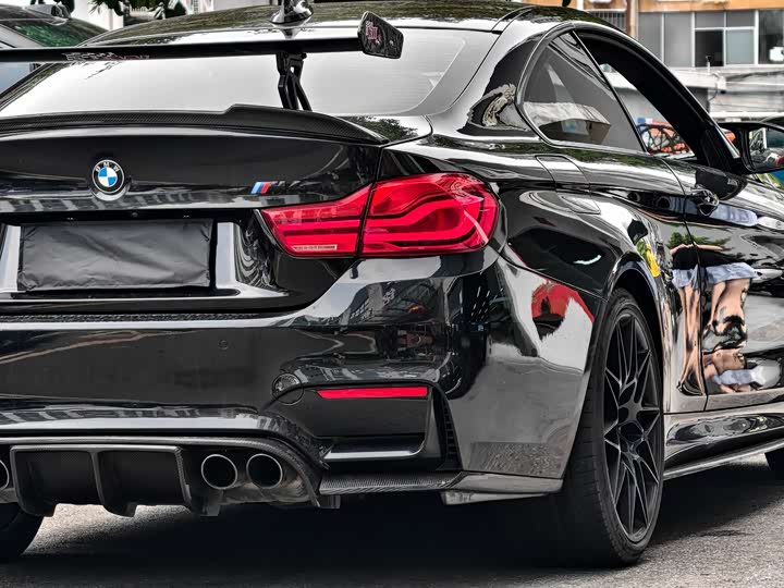 BMW M4 2017 M 4 — фото 12