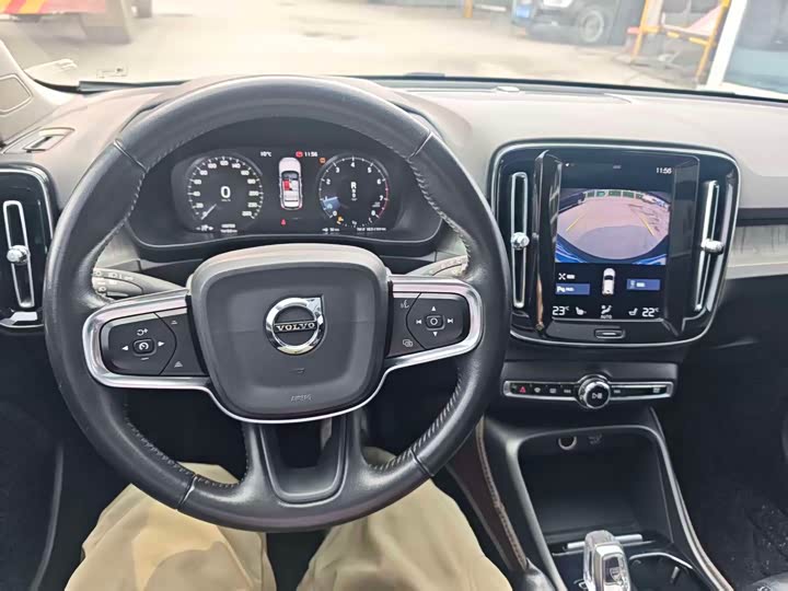 Volvo XC40 2020 T 4 WD — фото 10