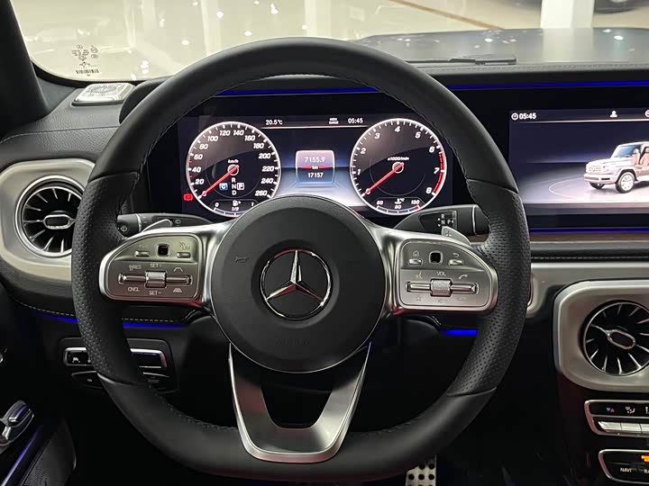 Mercedes-Benz G-Class 2023 G 500 — фото 15