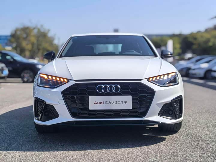 Audi A4L 2023 40 TFSI — фото 2