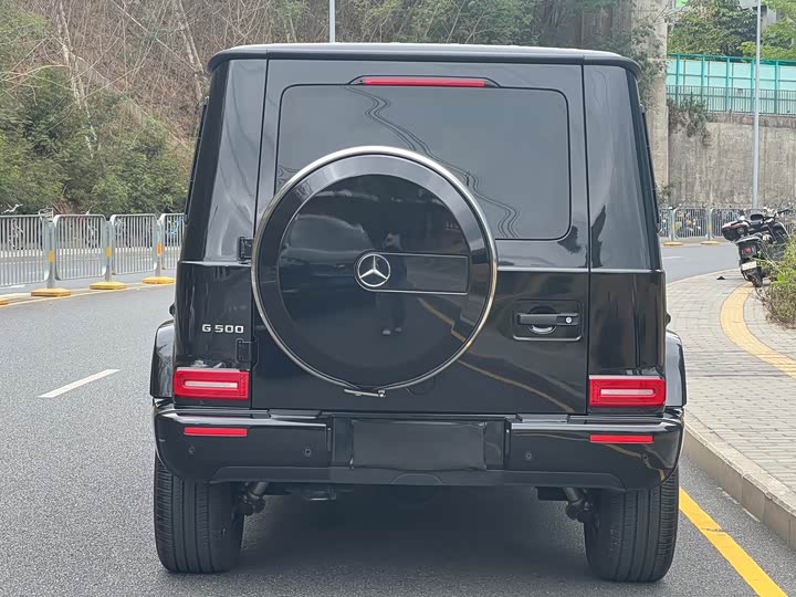 Mercedes-Benz G-Class 2024 G 500 — фото 17