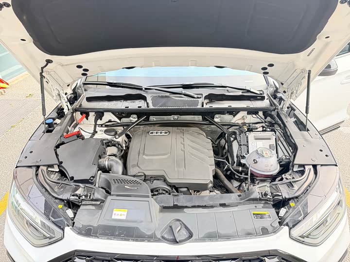 Audi Q5L Sportback 2024 40 TFSI Luxury — фото 11