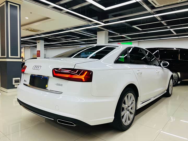 Audi A6L TFSI — фото 18