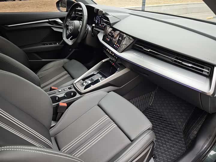 Audi A3 2024 A 3 L Limousine 35 TFSI Sport — фото 10
