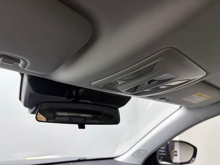 Changan UNI-K 2021 2.0 T Premium — фото 14